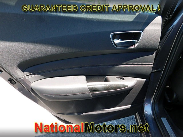 Acura TLX Vehicle Full-screen Gallery Image 08