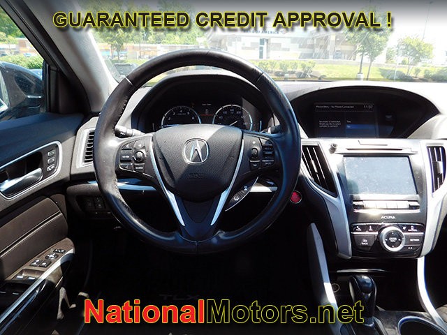 Acura TLX Vehicle Full-screen Gallery Image 10