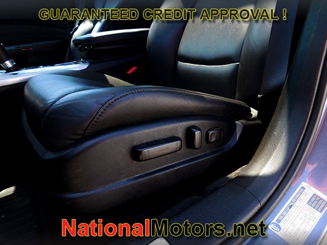 Acura TLX Vehicle Full-screen Gallery Image 13