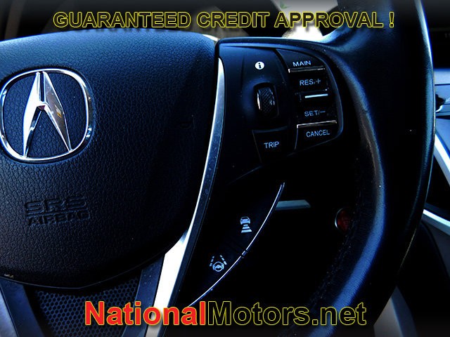 Acura TLX Vehicle Full-screen Gallery Image 18