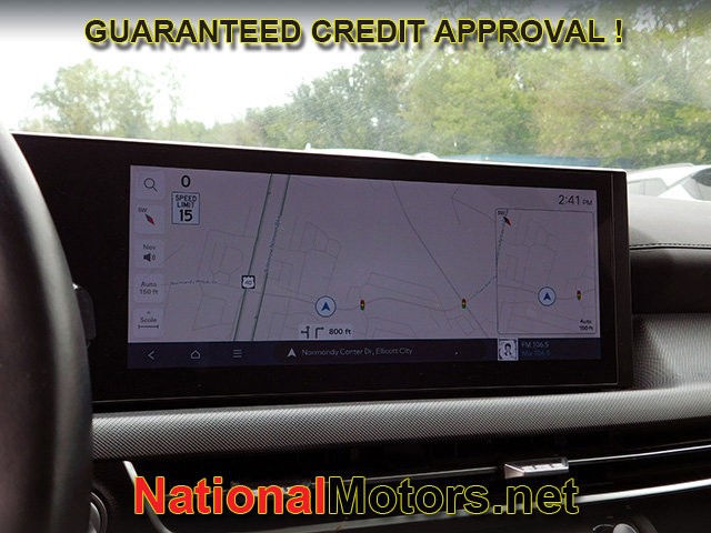 Hyundai Sonata Vehicle Full-screen Gallery Image 13