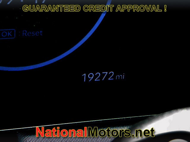 Hyundai Sonata Vehicle Full-screen Gallery Image 18