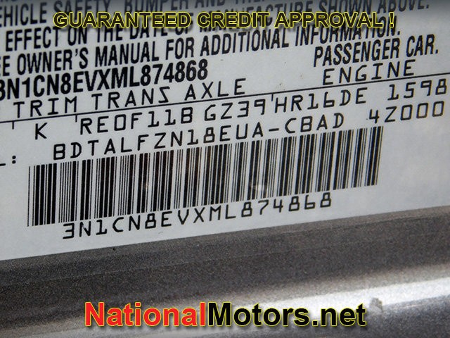 Nissan Versa Vehicle Full-screen Gallery Image 20