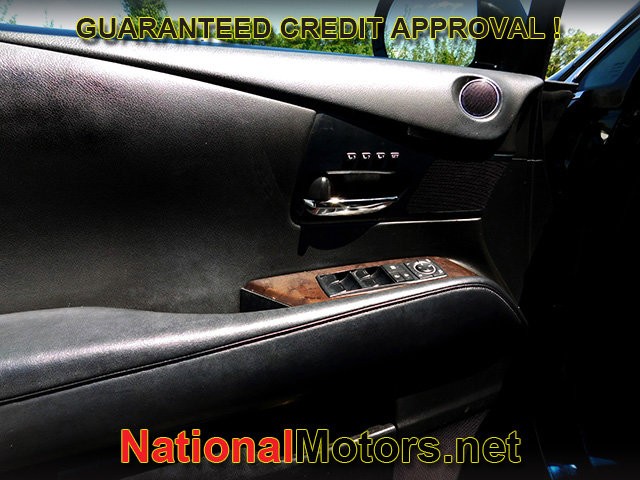Lexus RX 350 Vehicle Full-screen Gallery Image 13
