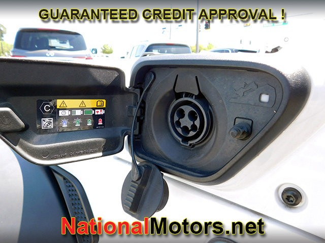 Jeep Wrangler 4xe Vehicle Full-screen Gallery Image 12