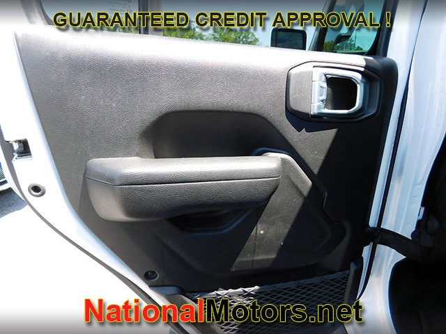 Jeep Wrangler 4xe Vehicle Full-screen Gallery Image 16