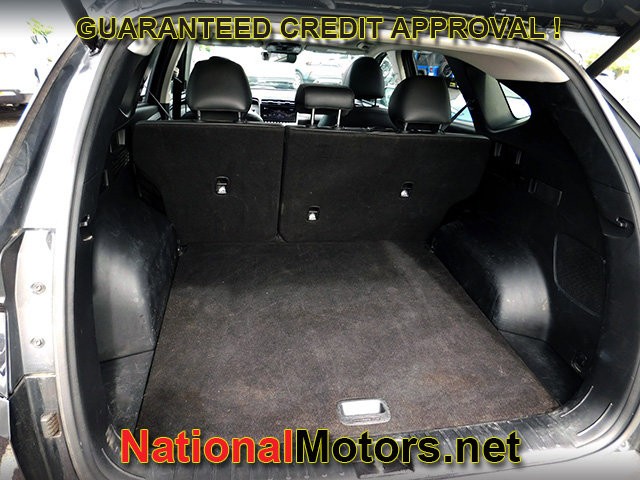 Hyundai Tucson Vehicle Full-screen Gallery Image 06