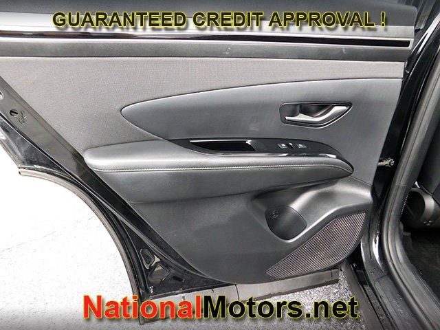 Hyundai Tucson Vehicle Full-screen Gallery Image 09