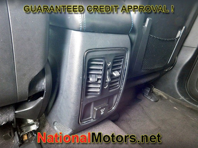 Jeep Grand Cherokee Vehicle Full-screen Gallery Image 11