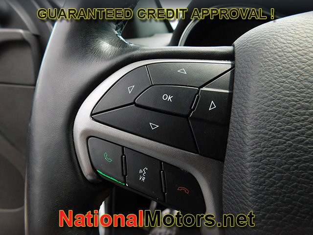 Jeep Grand Cherokee Vehicle Full-screen Gallery Image 21
