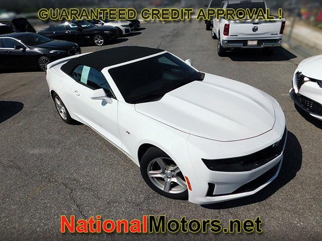 Chevrolet Camaro Vehicle Full-screen Gallery Image 03
