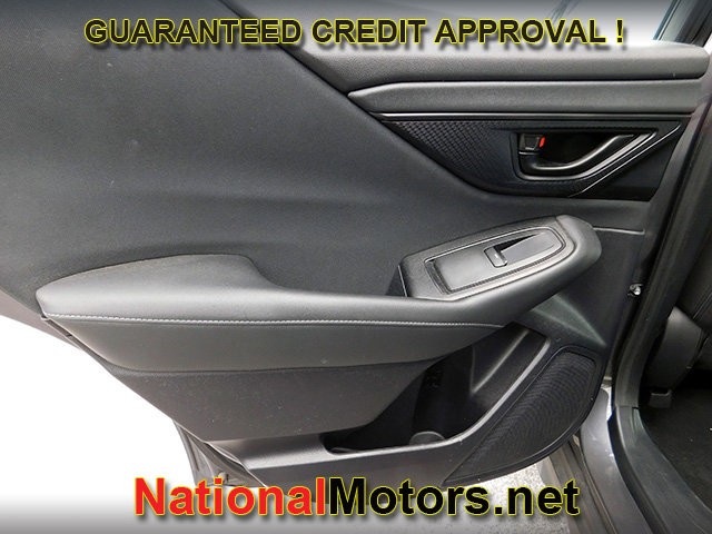 Subaru Outback Vehicle Full-screen Gallery Image 08