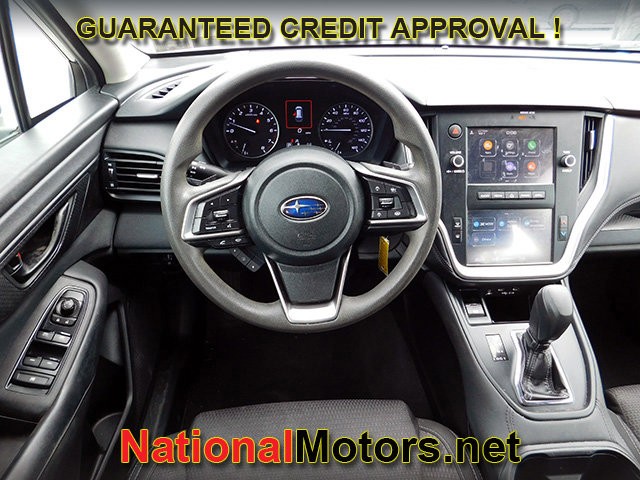 Subaru Outback Vehicle Full-screen Gallery Image 10