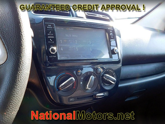 Mitsubishi Mirage Vehicle Full-screen Gallery Image 10
