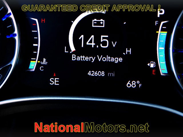 Chrysler Pacifica Vehicle Full-screen Gallery Image 22