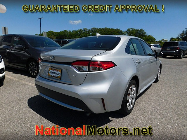 Toyota Corolla Vehicle Full-screen Gallery Image 04