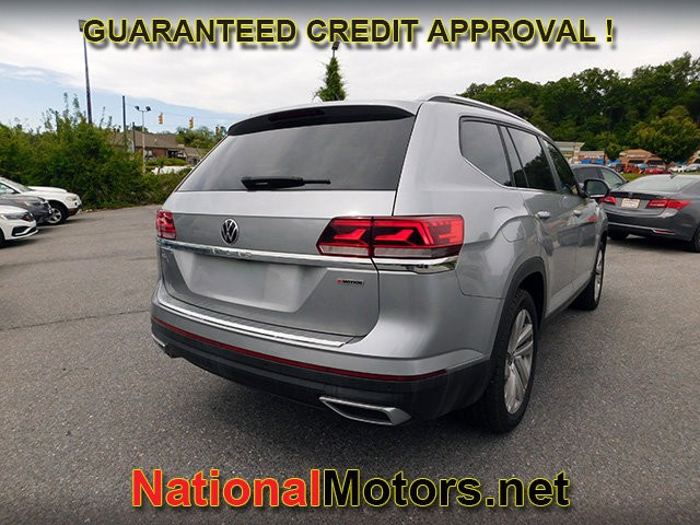 Volkswagen Atlas Vehicle Full-screen Gallery Image 05