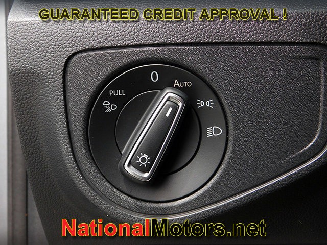 Volkswagen Atlas Vehicle Full-screen Gallery Image 22