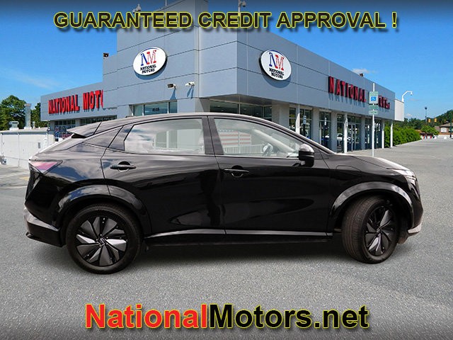 Nissan ARIYA Vehicle Full-screen Gallery Image 02
