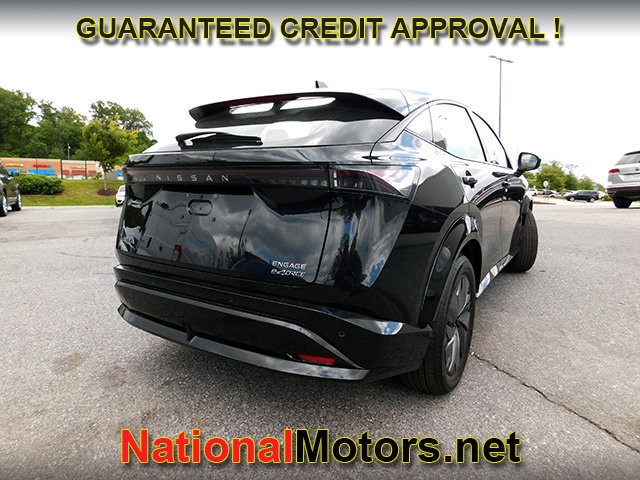 Nissan ARIYA Vehicle Full-screen Gallery Image 03
