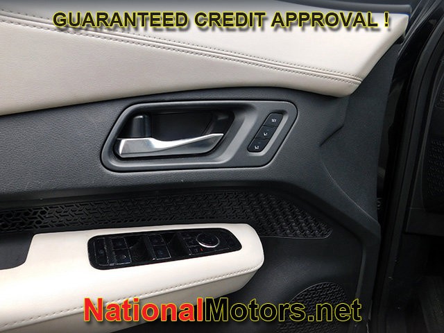 Nissan ARIYA Vehicle Full-screen Gallery Image 09