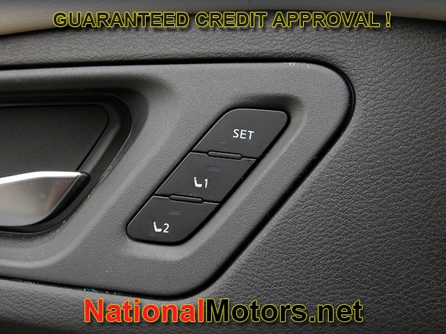 Nissan ARIYA Vehicle Full-screen Gallery Image 17