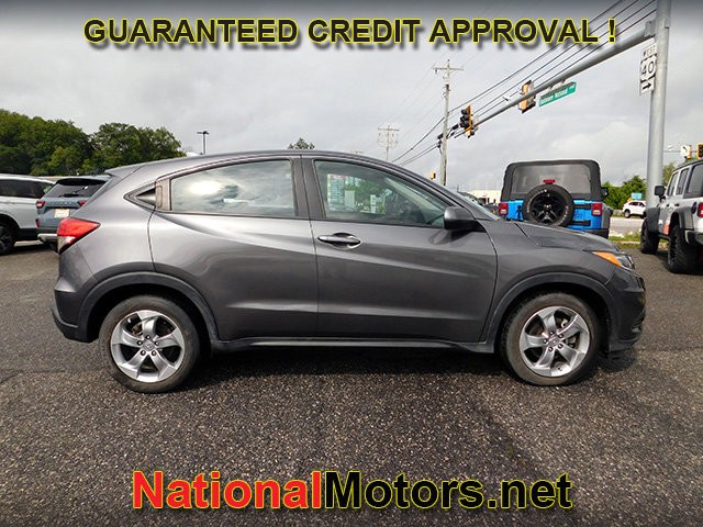 Honda HR-V Vehicle Full-screen Gallery Image 04