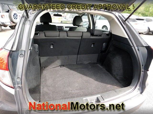 Honda HR-V Vehicle Full-screen Gallery Image 07