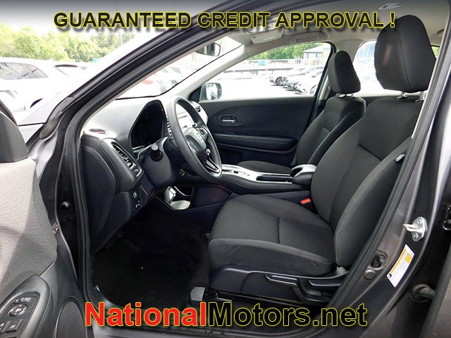 Honda HR-V Vehicle Full-screen Gallery Image 12