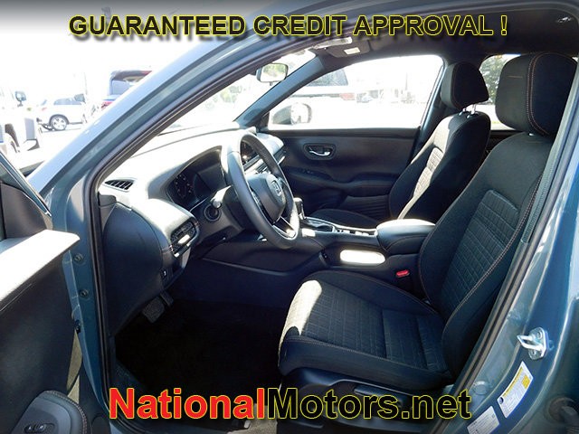 Honda HR-V Vehicle Full-screen Gallery Image 10