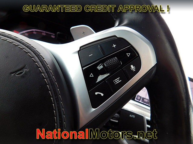 BMW X6 Vehicle Full-screen Gallery Image 23