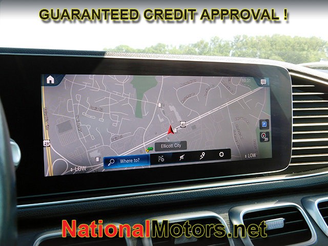 Mercedes-Benz GLE Vehicle Full-screen Gallery Image 21