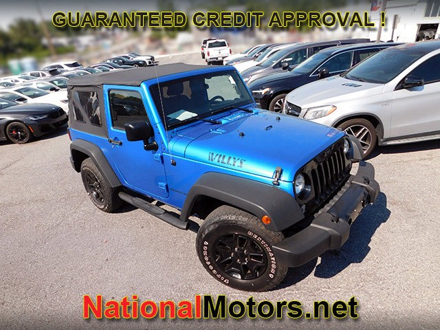 Jeep Wrangler Vehicle Full-screen Gallery Image 02