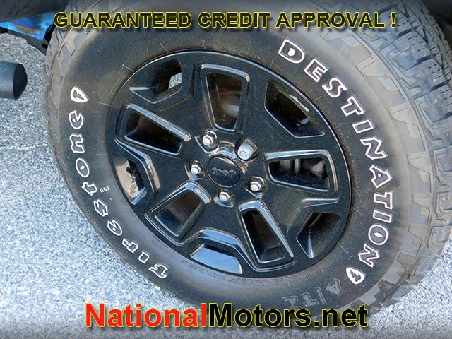 Jeep Wrangler Vehicle Full-screen Gallery Image 08