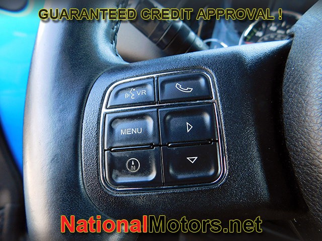 Jeep Wrangler Vehicle Full-screen Gallery Image 17