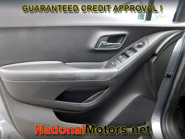 Chevrolet Trax Vehicle Full-screen Gallery Image 11