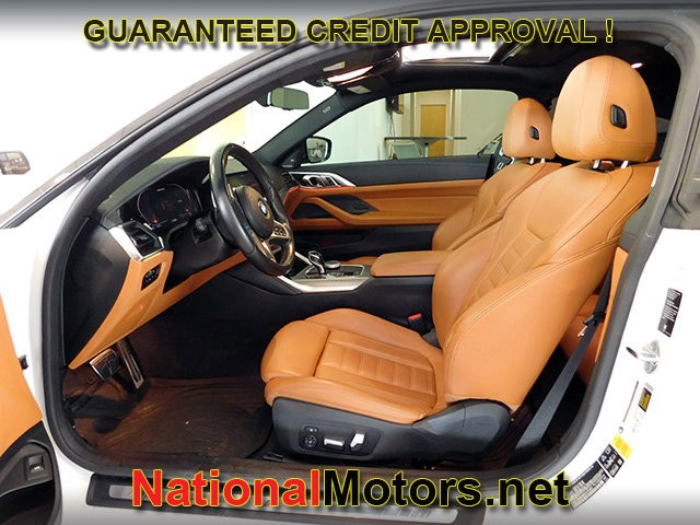 BMW 4 Series Vehicle Full-screen Gallery Image 10