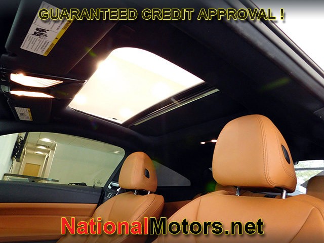 BMW 4 Series Vehicle Full-screen Gallery Image 11