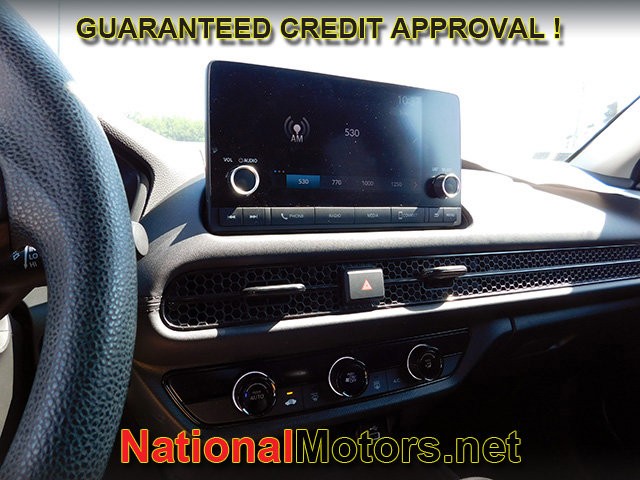 Honda HR-V Vehicle Full-screen Gallery Image 14