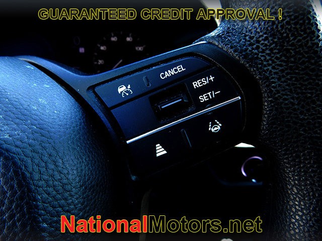 Honda HR-V Vehicle Full-screen Gallery Image 17
