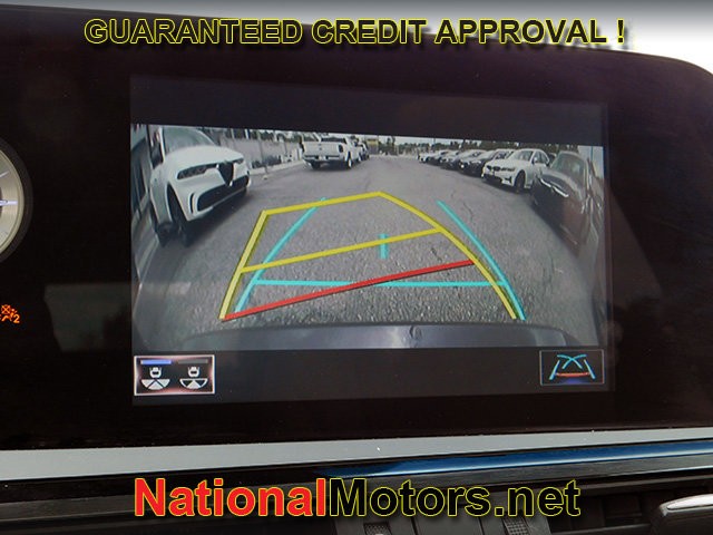 Lexus ES Vehicle Full-screen Gallery Image 19