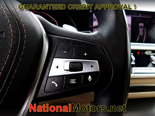 BMW X5 Vehicle Full-screen Gallery Image 20
