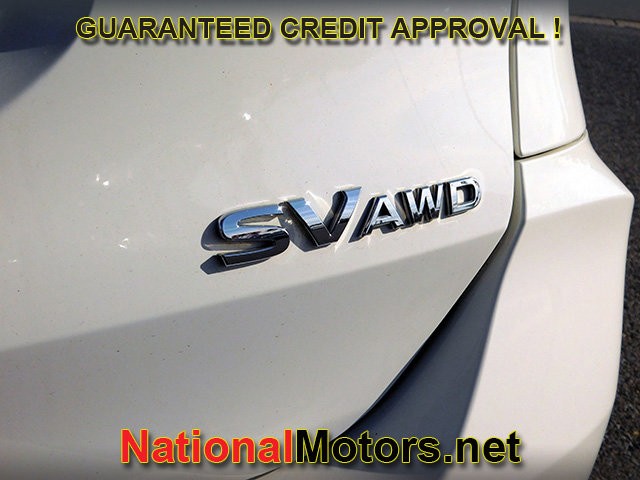 Nissan Rogue Vehicle Full-screen Gallery Image 06