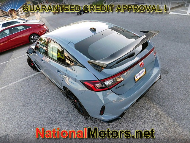 Honda Civic Type R Vehicle Full-screen Gallery Image 05