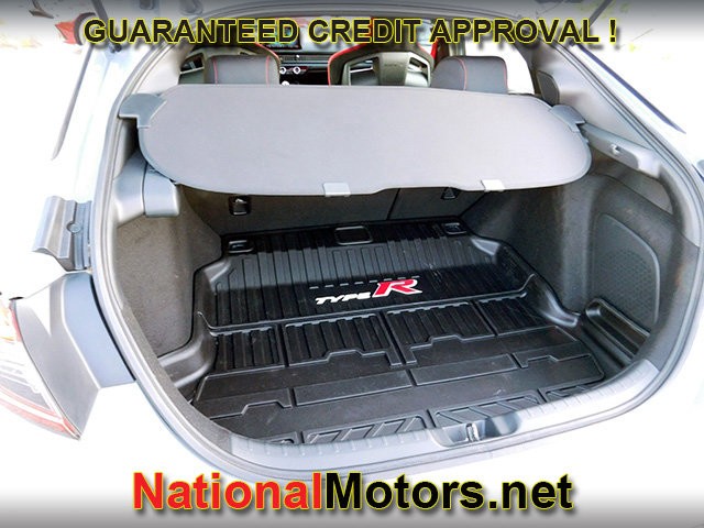 Honda Civic Type R Vehicle Full-screen Gallery Image 07