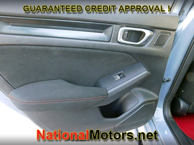 Honda Civic Type R Vehicle Full-screen Gallery Image 09