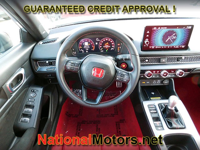 Honda Civic Type R Vehicle Full-screen Gallery Image 11