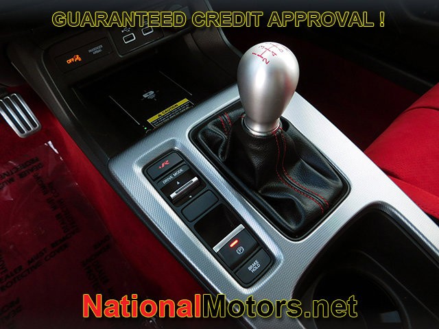 Honda Civic Type R Vehicle Full-screen Gallery Image 21