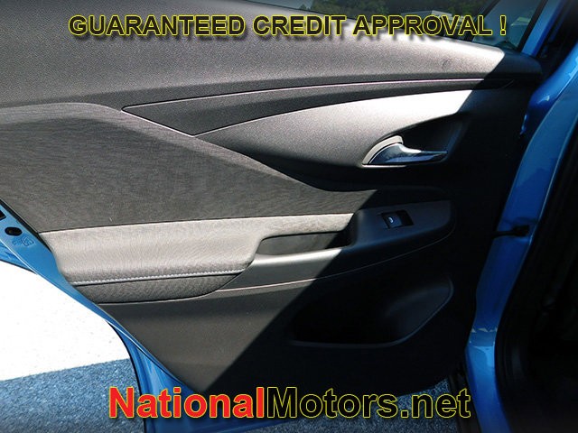 Buick Envista Vehicle Full-screen Gallery Image 08