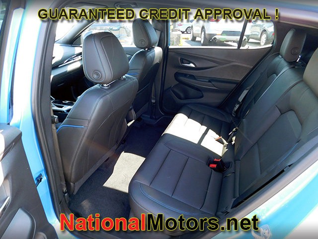 Buick Envista Vehicle Full-screen Gallery Image 09